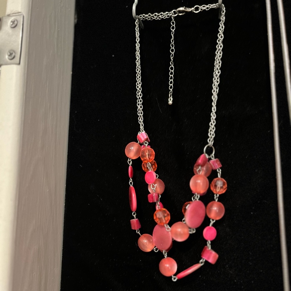 Chic Pink Beaded Necklace